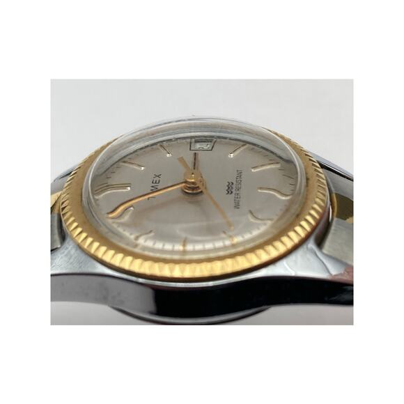 VTG Timex Womens Mechanical Wind Up Watch 25mm Wrist Size 5.5 - Runs Great - WR - Picture 7 of 13